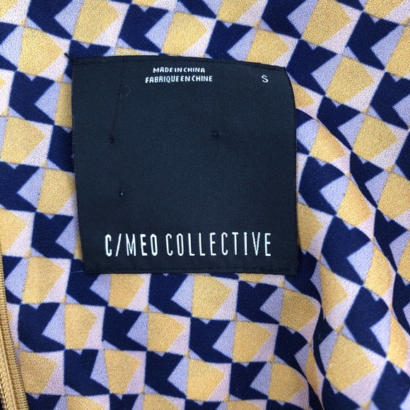 C/MEO COLLECTIVE Womens Size Small Geometric Retro Bell Sleeve Draped Dress - Picture 8 of 9